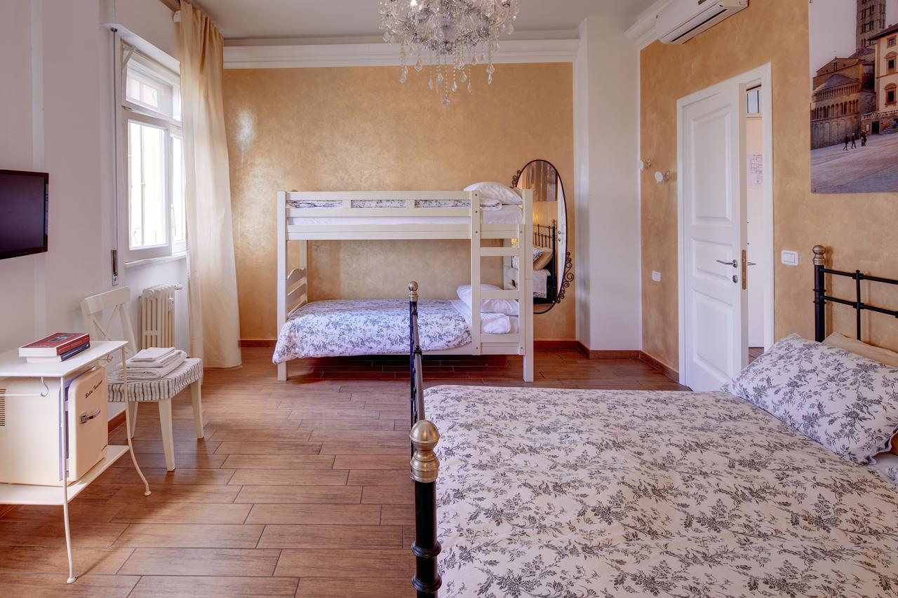 Cento Passi Dal Duomo B&B アレッツォ エクステリア 写真